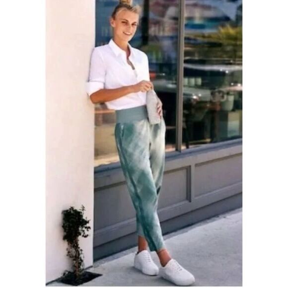 Athleta Nolita Slim Tapered Printed Crop Pant Size 4 Green - Picture 3 of 12